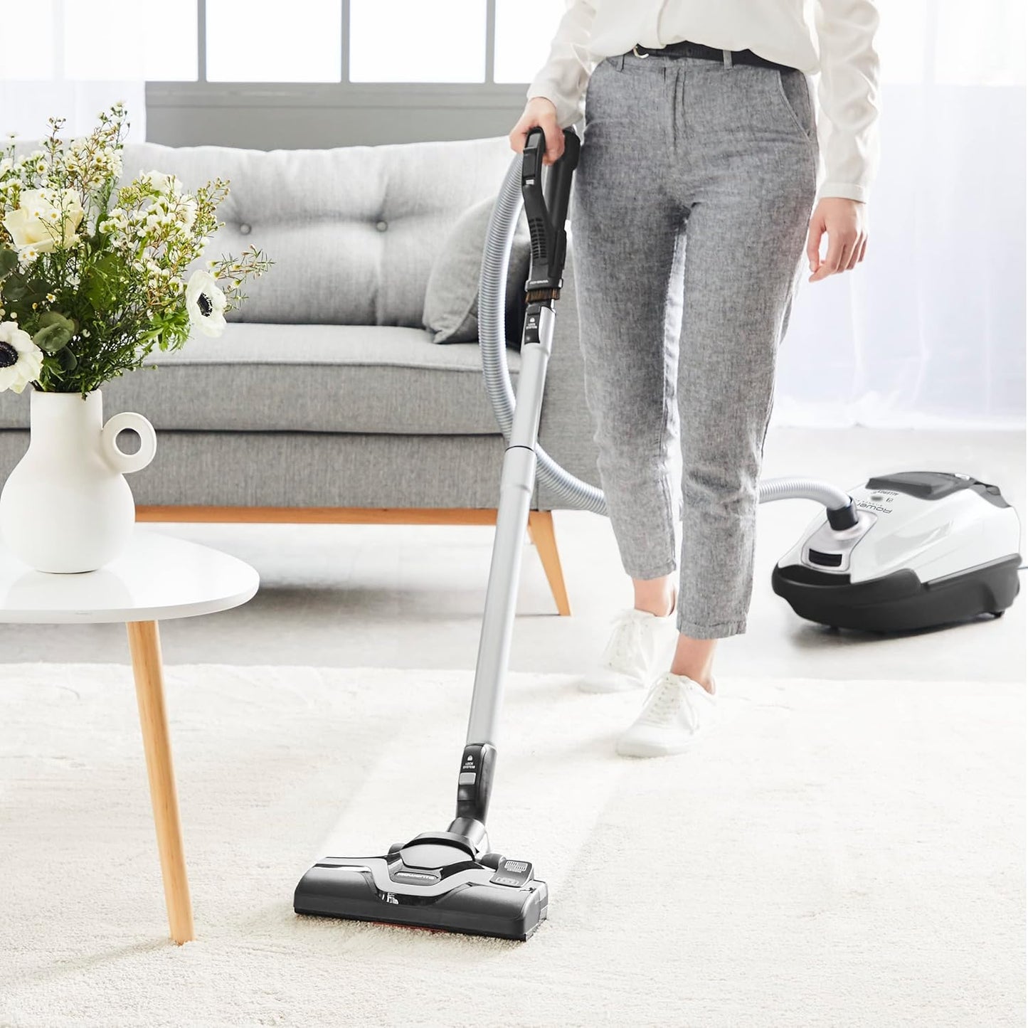 2026 Rowenta RO7451EA – Aspirateur Silence Force Effitech, Ultra-Silencieux 57 dB, Haute Filtration, Sac XXL, Édition Limitée