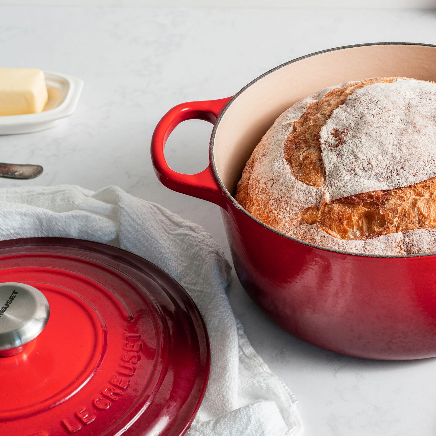 2026 Le Creuset Signature Cocotte en Fonte Émaillée 2 Quart – Couleur Cerise