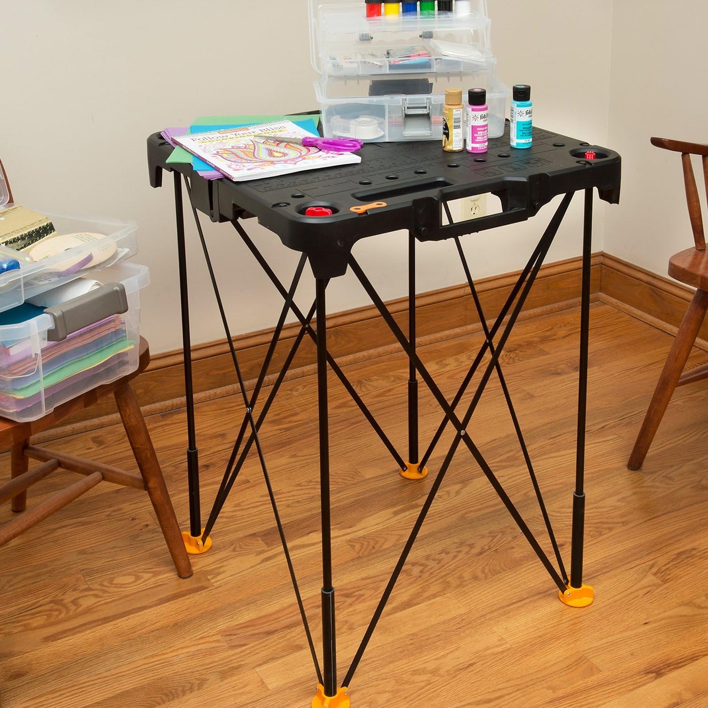 2026 Table de Travail et Chevalet Pliant 2-en-1 Worx Pegasus, Banc de Travail Portable Facile à Installer, 31" L x 25" P x 32" H, Léger avec Haute Capacité de Charge, WX051 - Inclut 2 Serres et 4 Brides