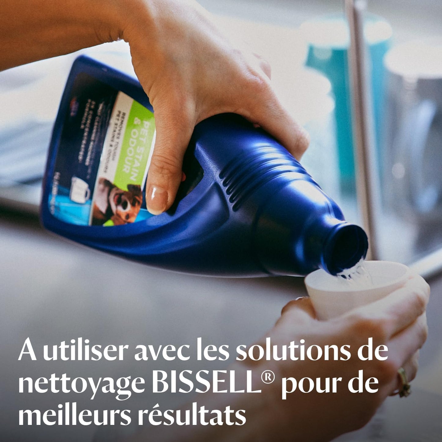 SpotClean Pet Pro, Shampouineuse Canapé, Moteur Puissant de 750W, Idéal pour les Propriétaires d'Animaux, Nettoyeur pour Tapis, Moquettes, Meubles, Tissus, Voiture & Plus Encore, 15585