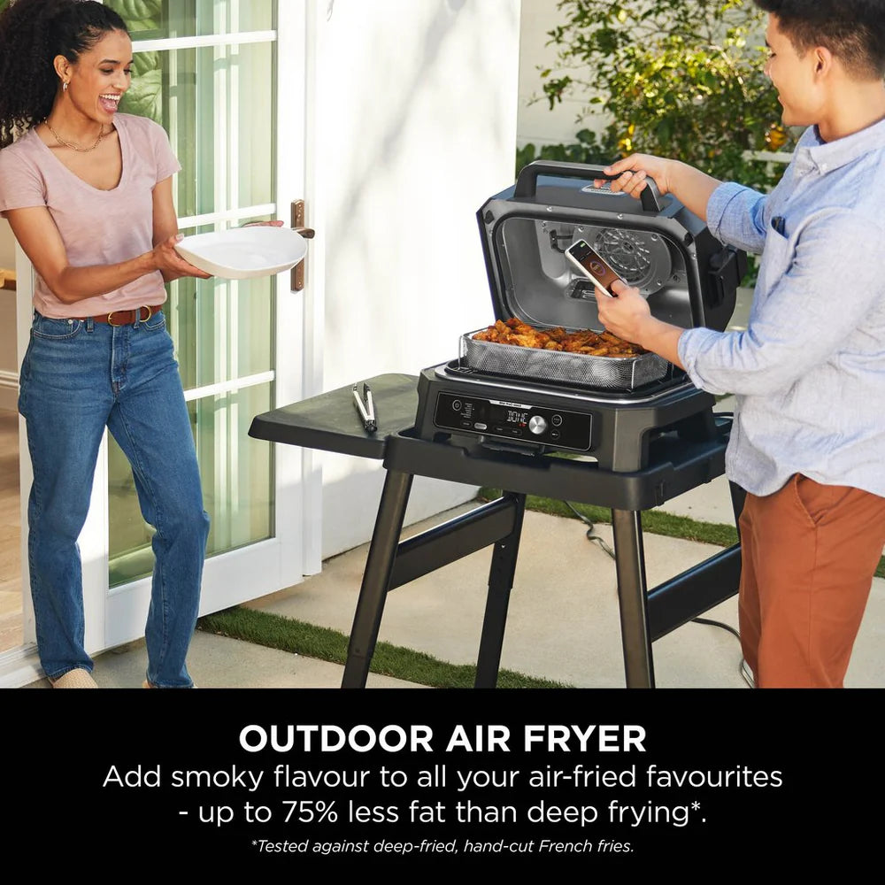 2026 Ninja Woodfire Pro Connect XL Barbecue et Fumoir Électrique avec Support et Housse