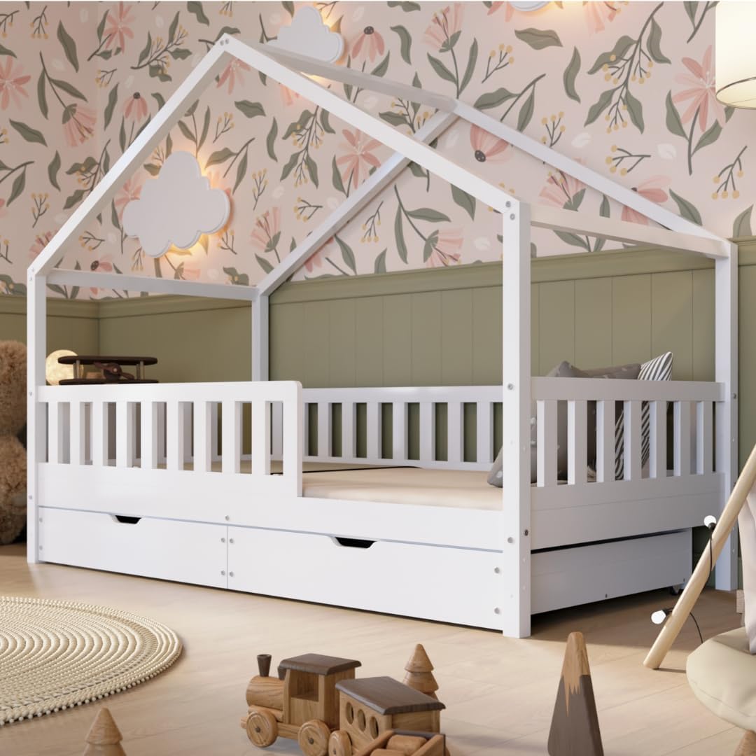 Lit cabane Crazy Pine Crazy House avec tiroirs 190 x 90 cm &ndash; Lit enfant en bois naturel avec barri&egrave;re &ndash; Lit Montessori au sol avec rangement suppl&eacute;mentaire et barri&egrave;re amovible